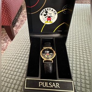 Pulsar Disney Mickey Mouse Watch with inset date